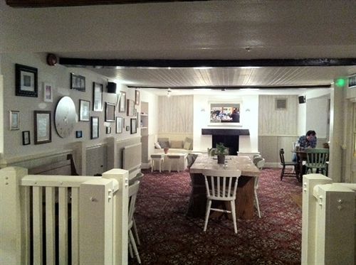 The Swan Hotel アルモンズベリー エクステリア 写真